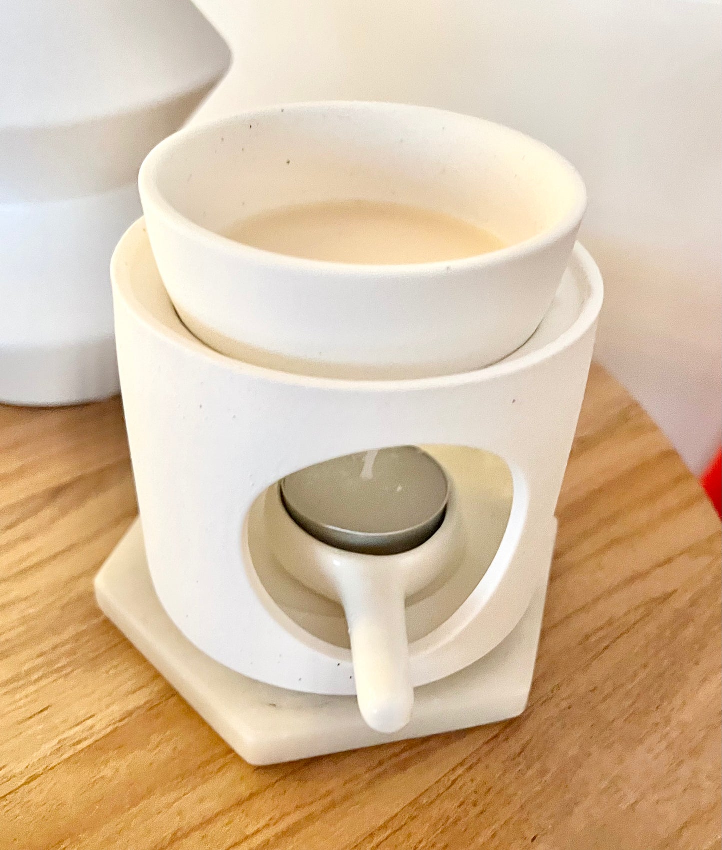 Ceramic wax melter